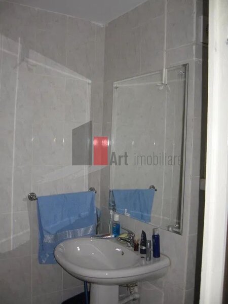 Aparatorii Patriei, vanzare apartament 3 camere, 2 bai.